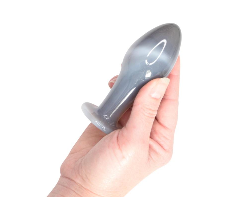Crystal anal plug to enhance sexual stimulation 