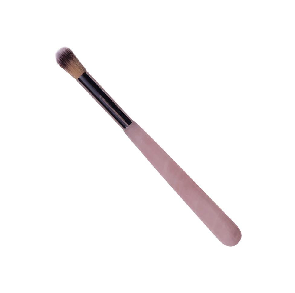 rose quartz makeup brush